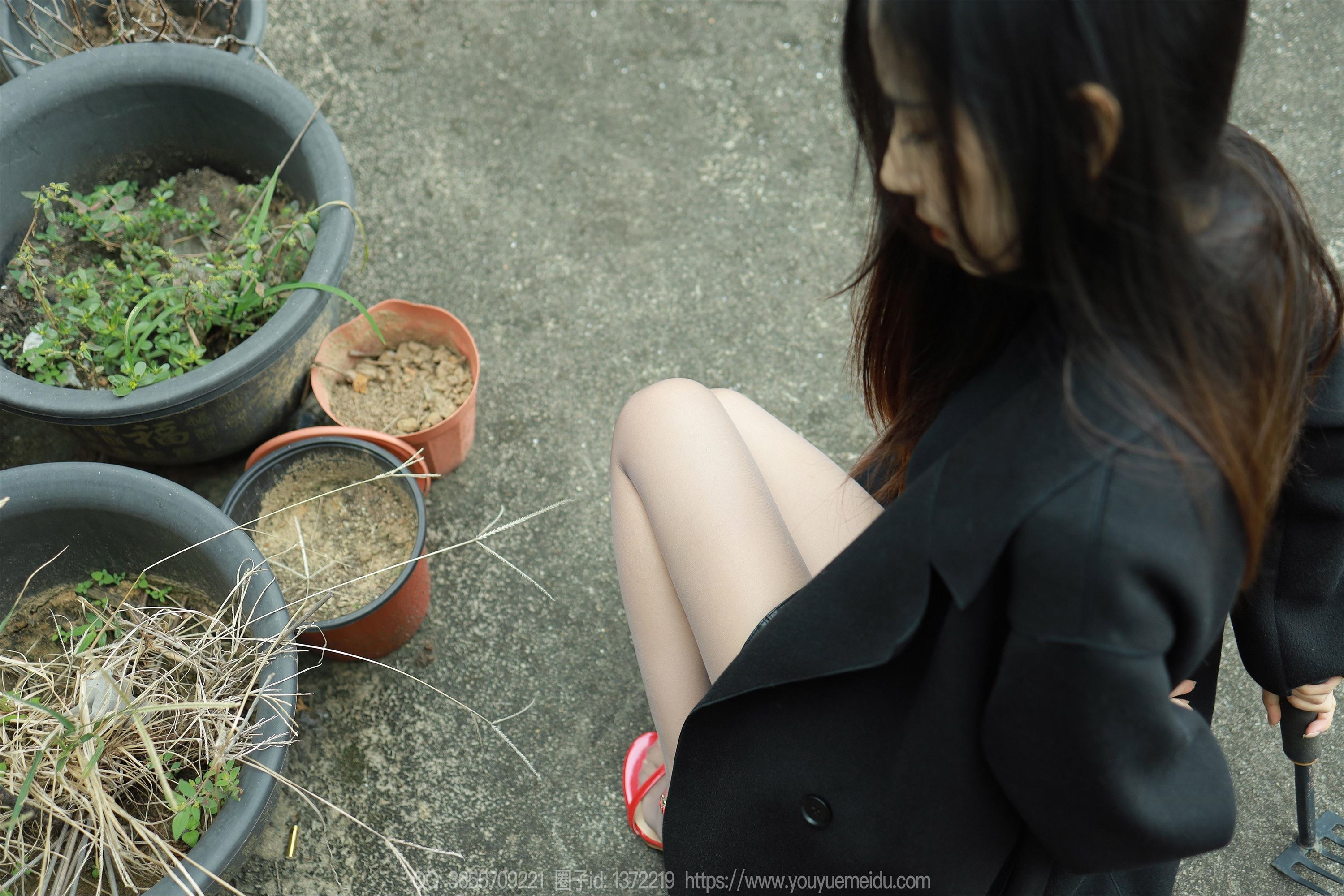 IESS异思趣向  2023.12.06 丝享家 1604 美子《黑衣园丁》